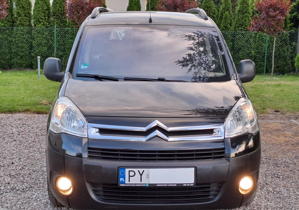 Citroen Berlingo cena 23900 przebieg: 158484, rok produkcji 2009 z Poznań małe 137